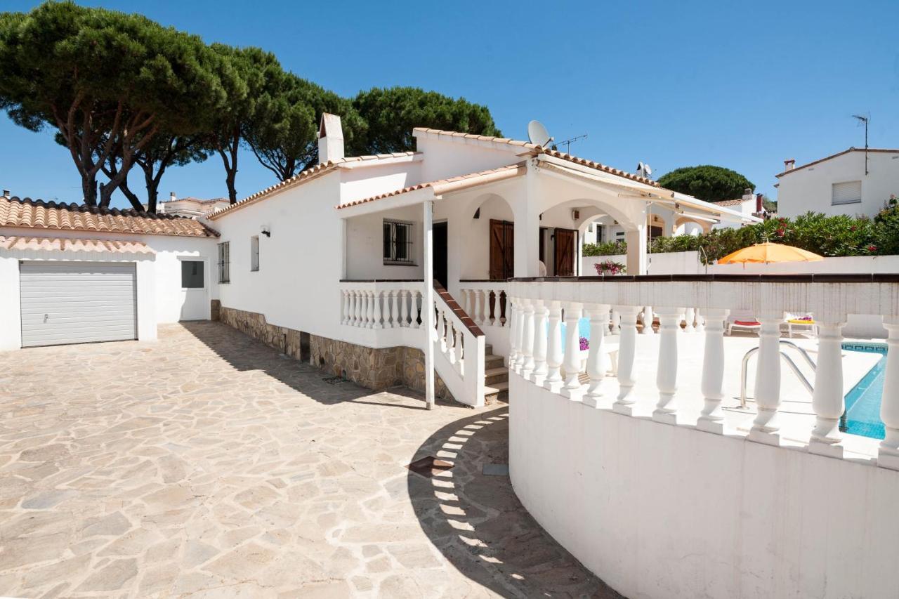 Villa Yvonne L' Escala Esterno foto